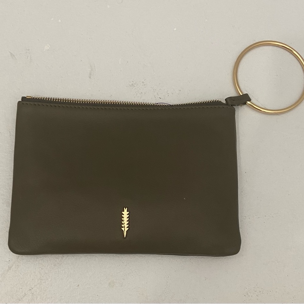 Thacker  New York Gable Ring travel pouch